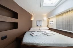 Lagoon 42 in Athens / Alimos Marina thumbnail 10