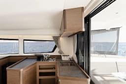 Lagoon 42 in Athens / Alimos Marina thumbnail 8