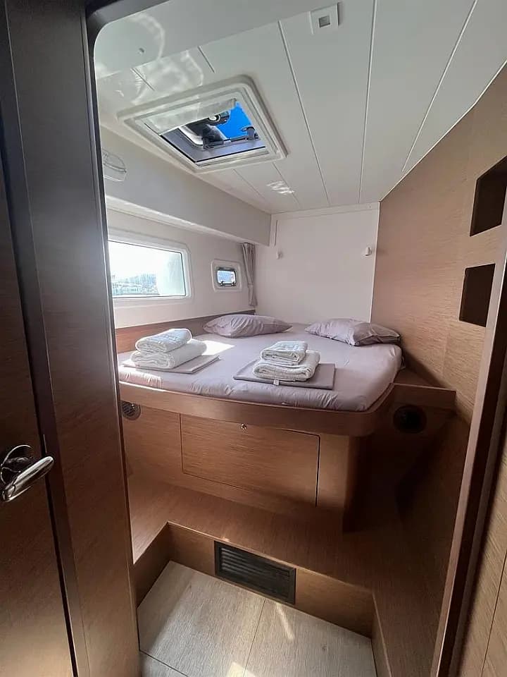 Lagoon 42 in Lefkada / Port of Lefkas - Photo 5