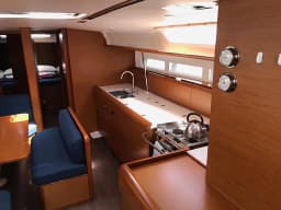 Sun Odyssey 519 in Sal / Palmeira / Sal Harbour thumbnail 8