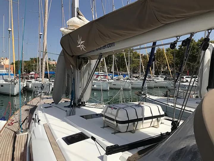 Sun Odyssey 519 in Sal / Palmeira / Sal Harbour - Photo 5