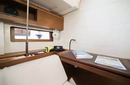 Oceanis 51.1 in Sardinia / Olbia / Marina di Olbia thumbnail 7