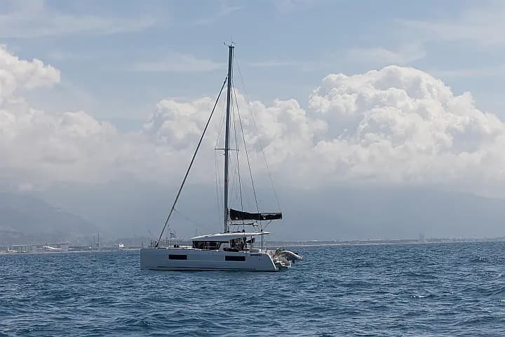 Lagoon 40 in Bocca di Magra - Photo 4