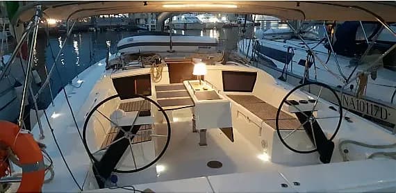 Dufour 430 in Naples / Darsena Acton - Photo 1