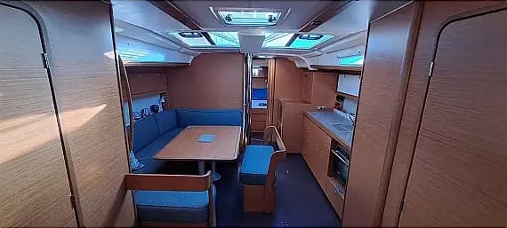 Dufour 430 in Naples / Darsena Acton - Photo 3