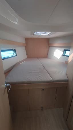 Bavaria C42 in Volos / Port of Volos thumbnail 9