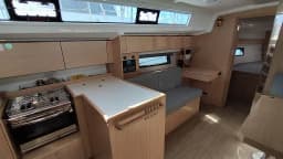 Bavaria C42 in Volos / Port of Volos thumbnail 8