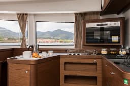 Lagoon 42 in Sicily / Capo d'Orlando Marina thumbnail 11