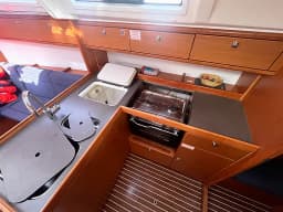 Bavaria Cruiser 37 in Sukošan / D-Marin Dalmacija Marina thumbnail 14