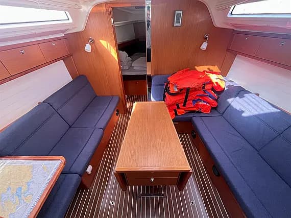 Bavaria Cruiser 37 in Sukošan / D-Marin Dalmacija Marina - Photo 3