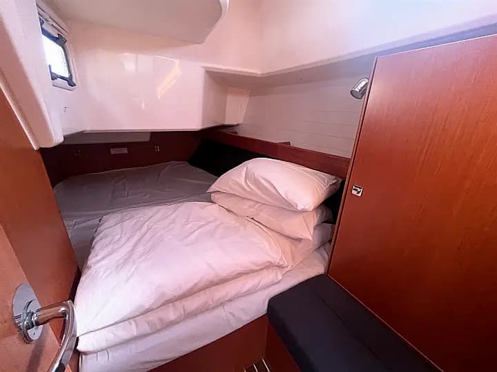 Bavaria Cruiser 37 in Sukošan / D-Marin Dalmacija Marina - Photo 4