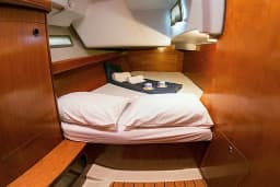 Oceanis 393 in Athens / Marina Delta Kallithea thumbnail 13