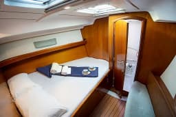 Oceanis 393 in Athens / Marina Delta Kallithea thumbnail 15