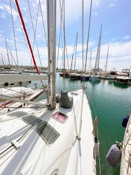 Oceanis 393 in Athens / Marina Delta Kallithea thumbnail 9