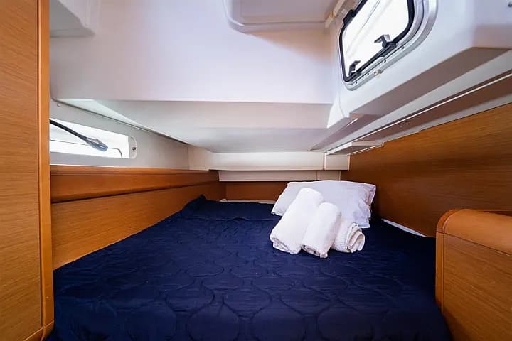 Sun Odyssey 409 in Kos / Marina Kos - Photo 5