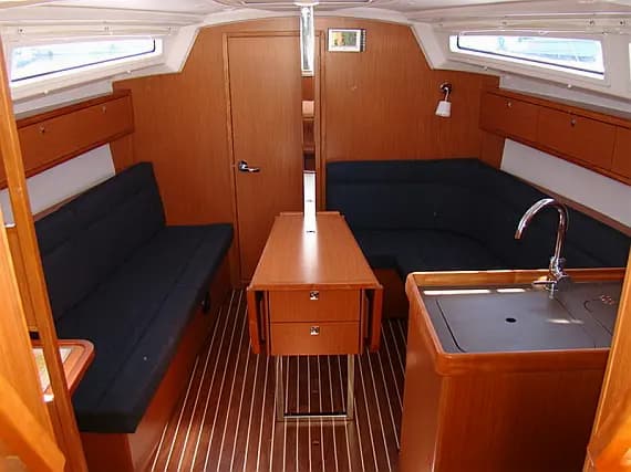 Bavaria 33 Cruiser in Biograd / Marina Kornati - Photo 3