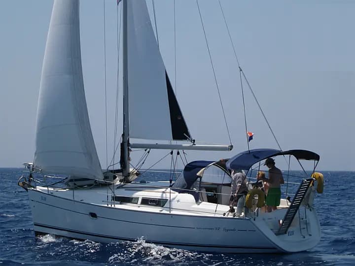 Sun Odyssey 32i in Fethiye / Ece Marina - Photo 5