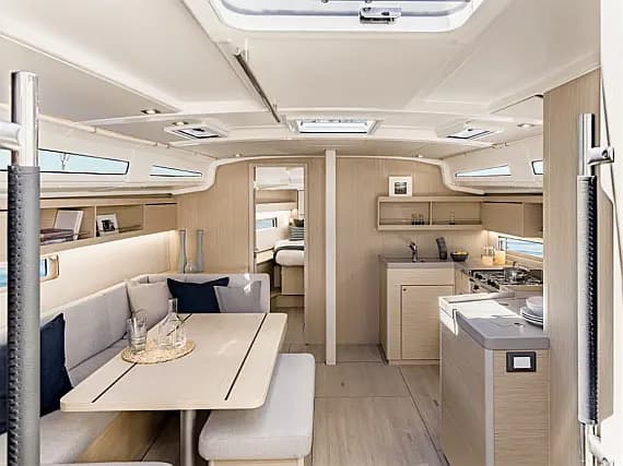 Oceanis 40.1 in Arzon / Port du Crouesty - Photo 3