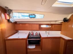 Oceanis 43 in Fethiye / Ece Marina thumbnail 9
