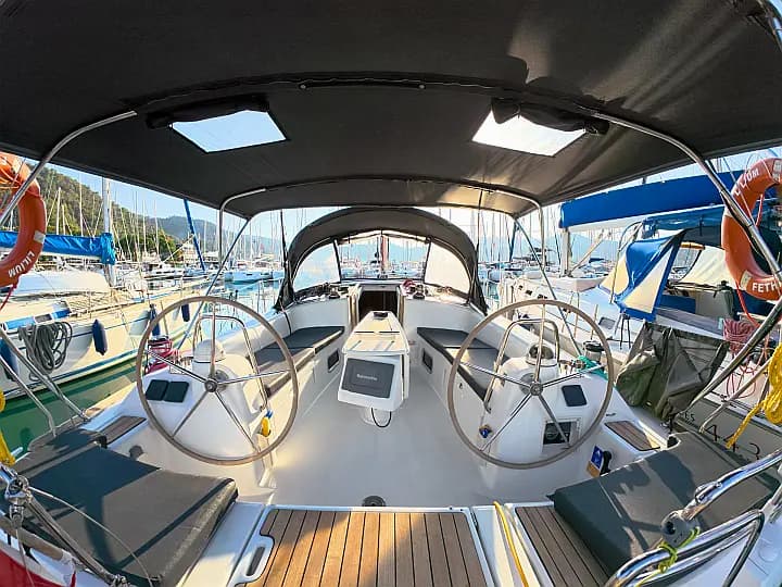 Oceanis 43 in Fethiye / Ece Marina - Photo 2