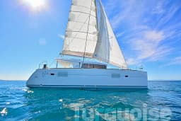 Lagoon 400 S2 in Lavrion Main Port thumbnail 44