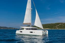 Lagoon 42 in Lefkada / Port of Lefkas thumbnail 6