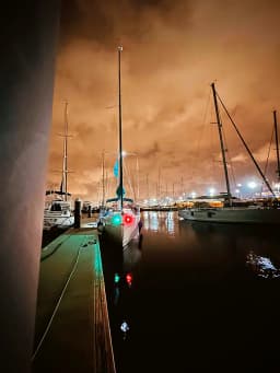 Maxus 35 in València / Real Club Nàutic de València thumbnail 24