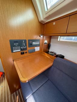 Sundecker 36 Cruiser in Šibenik / D-Marin Marina Mandalina thumbnail 16