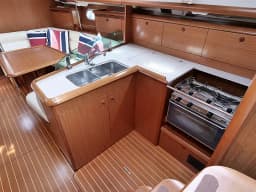 Sun Odyssey 37 in Oban / North Pier Pontoons thumbnail 12