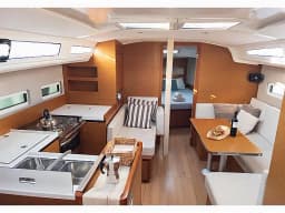 Sun Odyssey 410 in Athens / Alimos Marina thumbnail 3