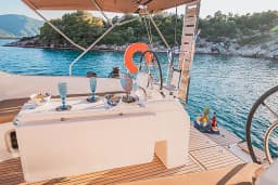 Sun Odyssey 410 in Athens / Alimos Marina thumbnail 8