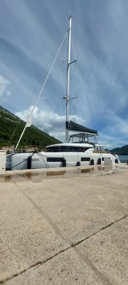 Lagoon 46 in Dubrovnik / Marina Frapa Dubrovnik thumbnail 12