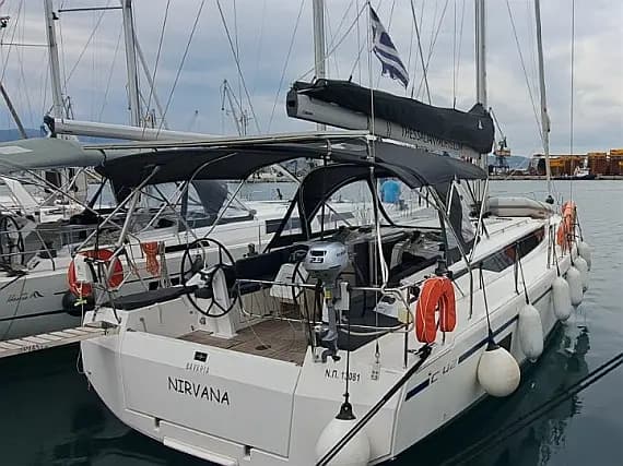 Bavaria C42 in Volos / Port of Volos - Photo 1