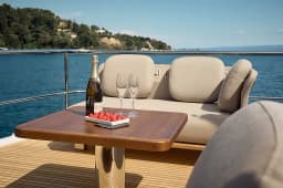 Azimut Magellano 66 in Podstrana / Marina Lav thumbnail 28