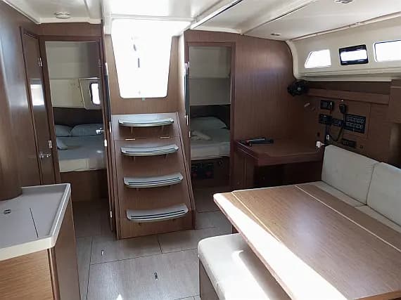 Oceanis 40.1 in Zakynthos  / Zante - Photo 3