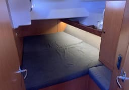 Bavaria Cruiser 46 in Lefkada / Nikiana Marina thumbnail 5
