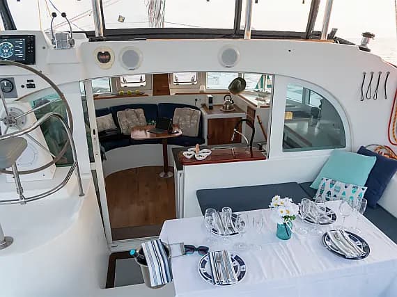 Lagoon 380 S2 in Ibiza / Marina Port Ibiza - Photo 3