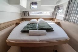 Lagoon 42 in Sicily / Capo d'Orlando Marina thumbnail 20