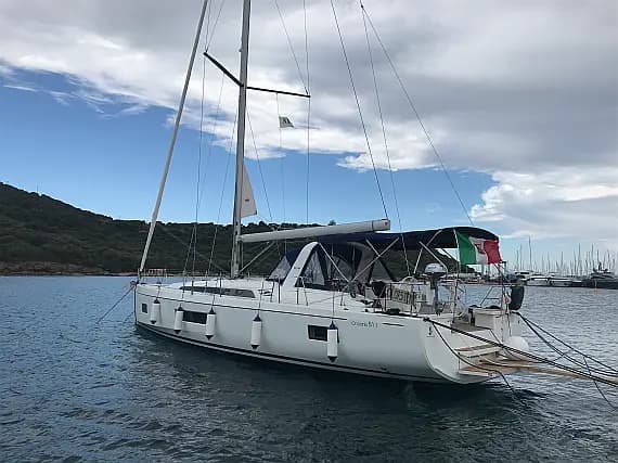 Oceanis 51.1 in Castiglioncello / Marina Cala de' Medici - Photo 1