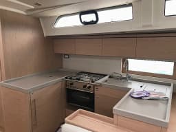 Oceanis 51.1 in Castiglioncello / Marina Cala de' Medici thumbnail 16