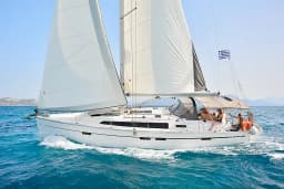 Bavaria Cruiser 46 in Athens / Alimos Marina thumbnail 6