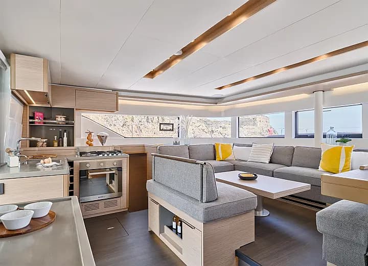 Lagoon 51 in Porto Cheli - Photo 4
