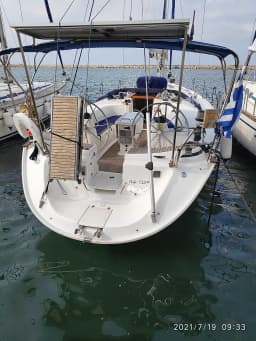 Bavaria 44 in Limenas Avdiron / Port of Avdira thumbnail 7