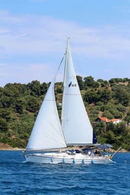 Bavaria 44 in Limenas Avdiron / Port of Avdira thumbnail 5