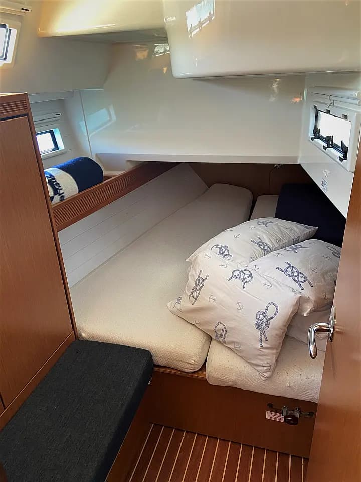 Bavaria Cruiser 40 in Sukošan / D-Marin Dalmacija Marina - Photo 4