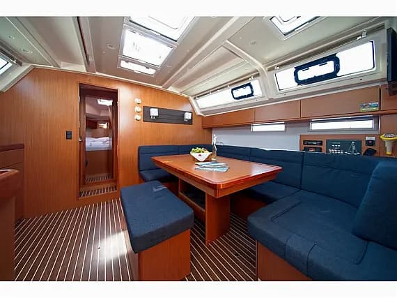 Bavaria 46 Cruiser in Murter / Marina Hramina - Photo 2