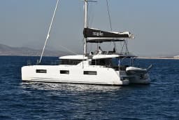 Lagoon 46 in Athens / Alimos Marina thumbnail 11