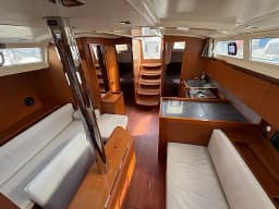 Oceanis 41.1 in Ibiza / Marina Port Ibiza thumbnail 2