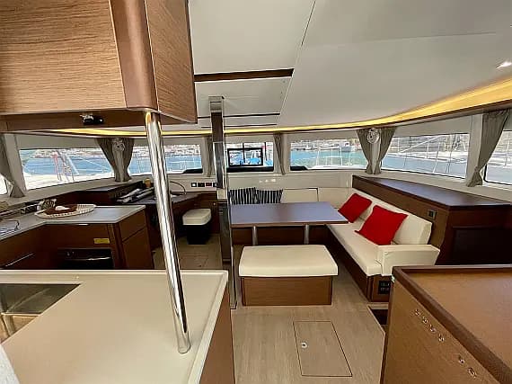 Lagoon 46 in Mykonos / Tourlos Marina - Photo 3