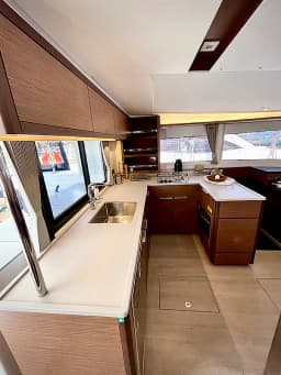 Lagoon 46 in Mykonos / Tourlos Marina thumbnail 24